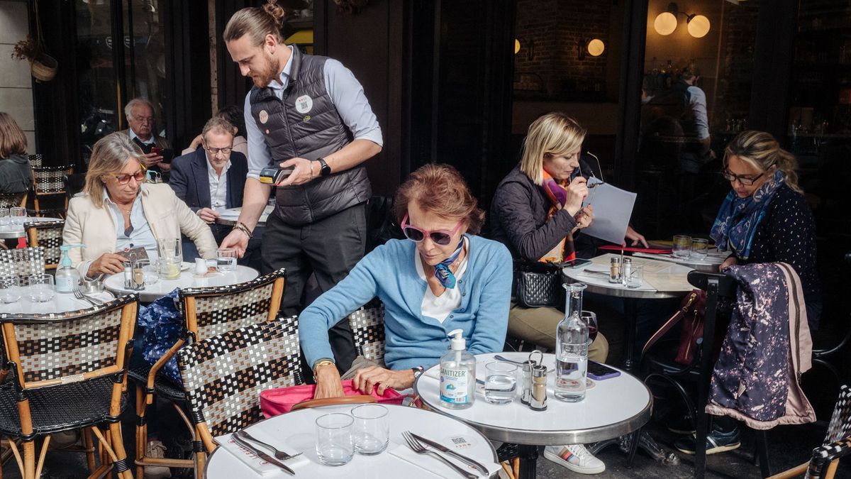 Történelmi fizetésemelés várható Franciaországban de még így is