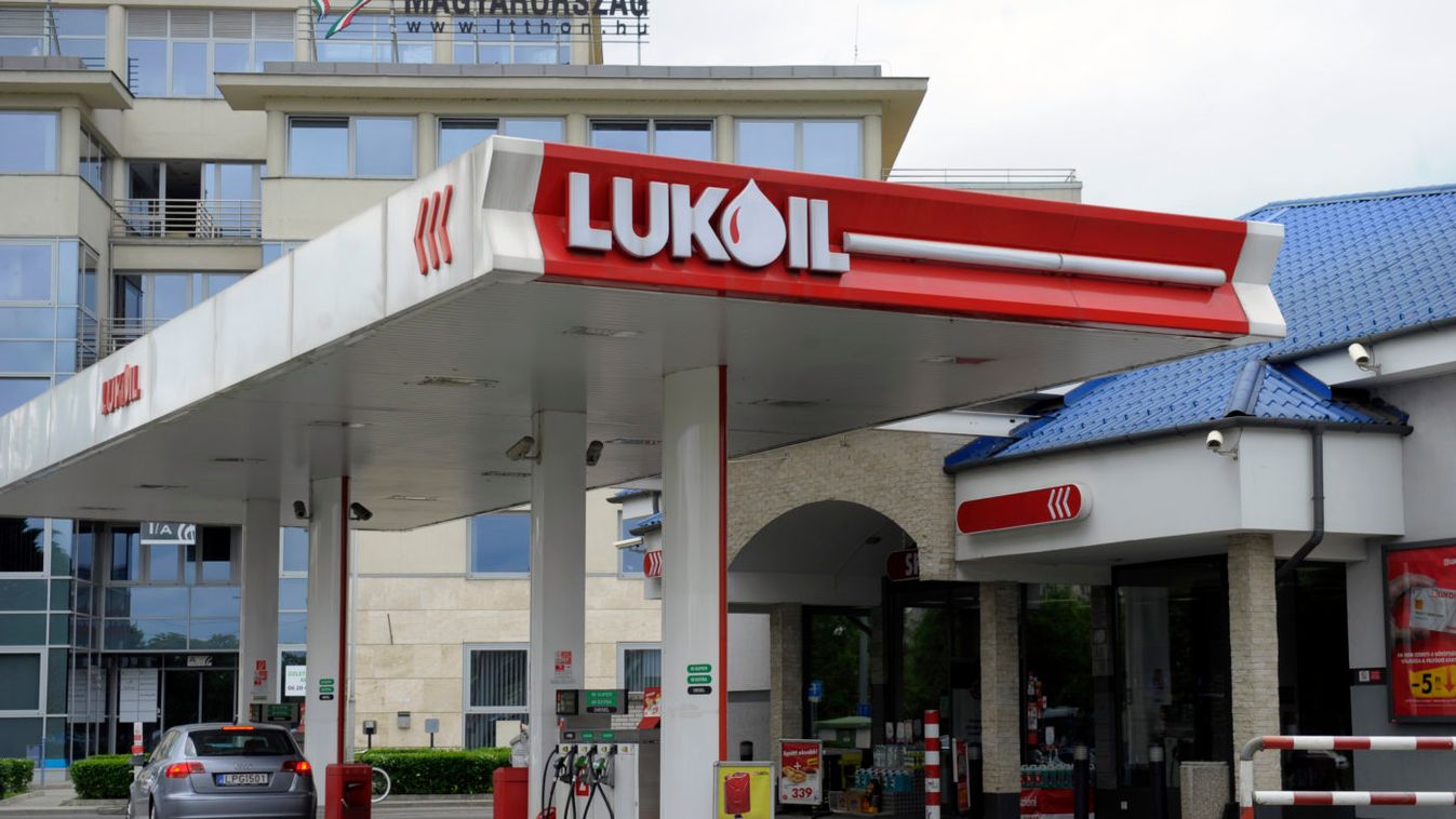 Aut p ly k mellett venne kutakat a Lukoil