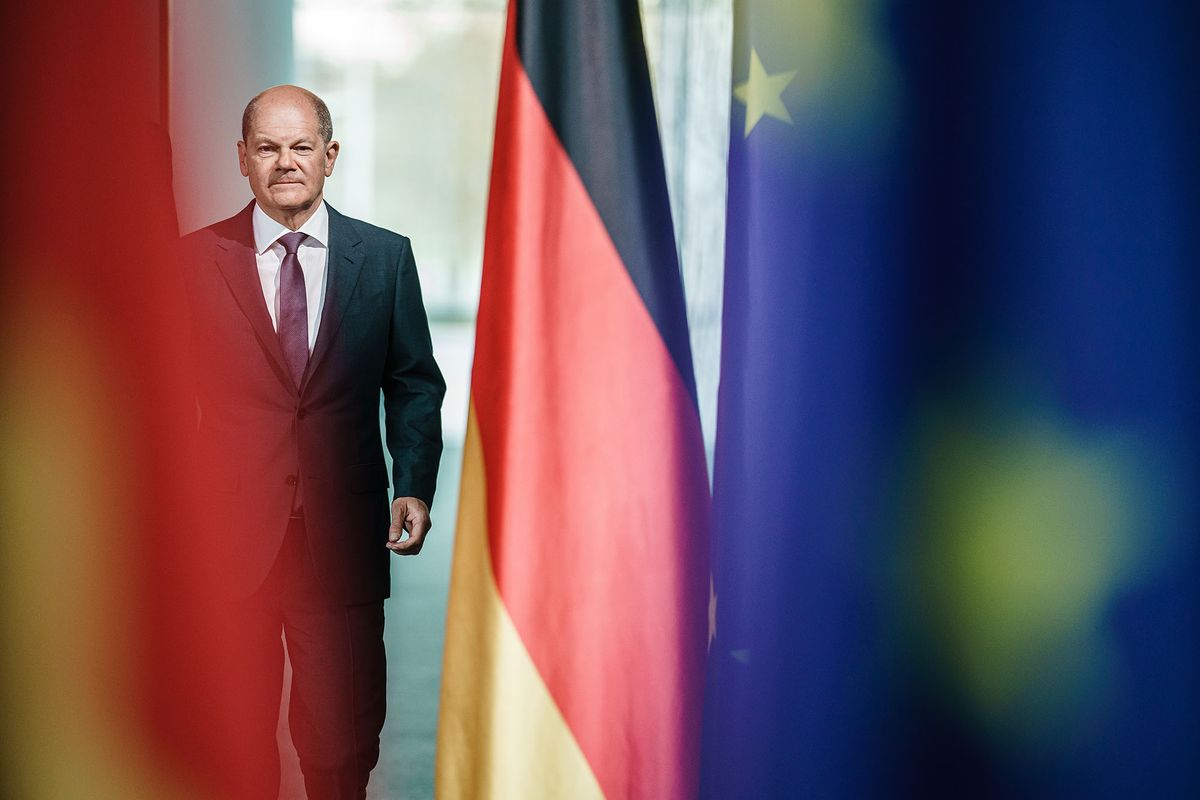 BERLIN, GERMANY - APRIL 19: Olaf Scholz, Chancellor of Germany issues a statement following a virtual meeting with world leaders at the Chancellery on April 19, 2022 in Berlin, Germany. Chancellor Scholz joined in discussions with leaders of the United States, Great Britain, France, Japan, Poland, Romania, Italy, the European Council, the European Commision and NATO. (Photo by Clemens Bilan - Pool/Getty Images) 1240088540