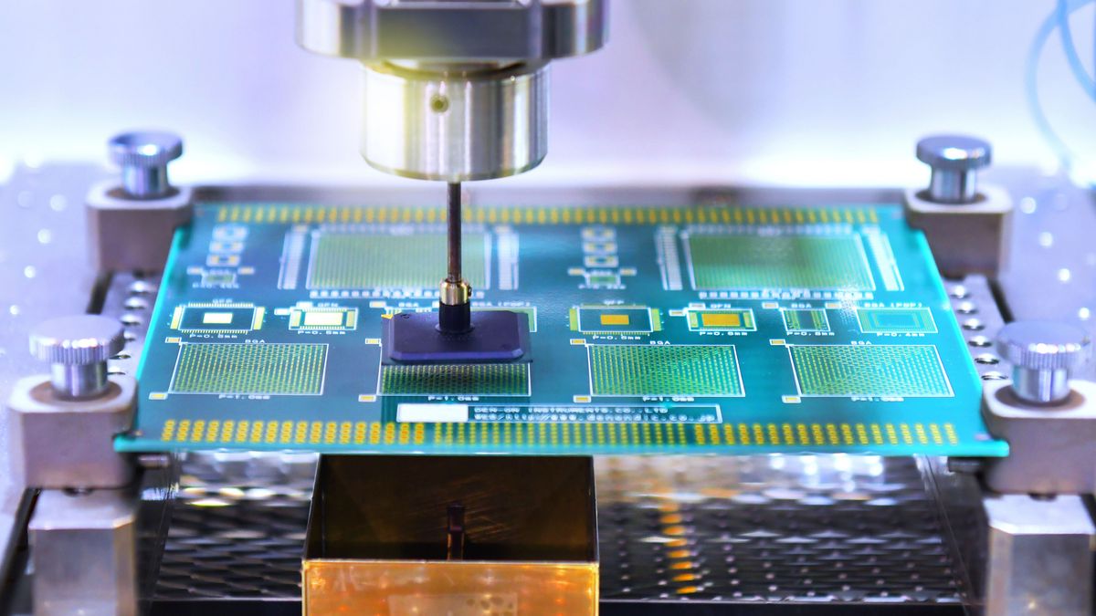 Technological,Process,Of,Soldering,And,Assembly,Chip,Components,On,Pcb