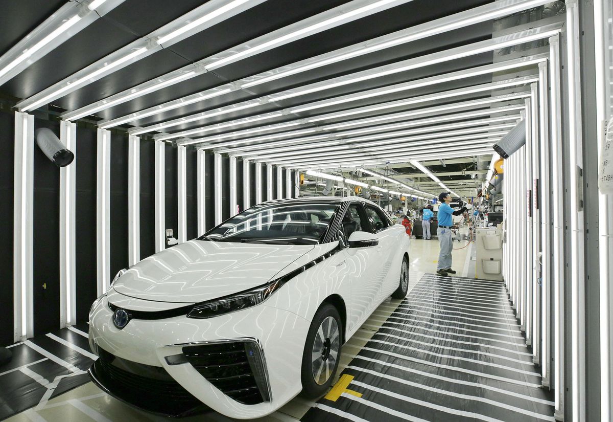 A photo shows a process of the assembling Toyota Mirai, a hydrogen fuel vehicle at Motomachi factory of Toyota Motor Corporation in Toyota, Aichi Prefecture on Aug. 20, 109.  ( The Yomiuri Shimbun ) (Photo by Toshikazu Sato / Yomiuri / The Yomiuri Shimbun via AFP)
