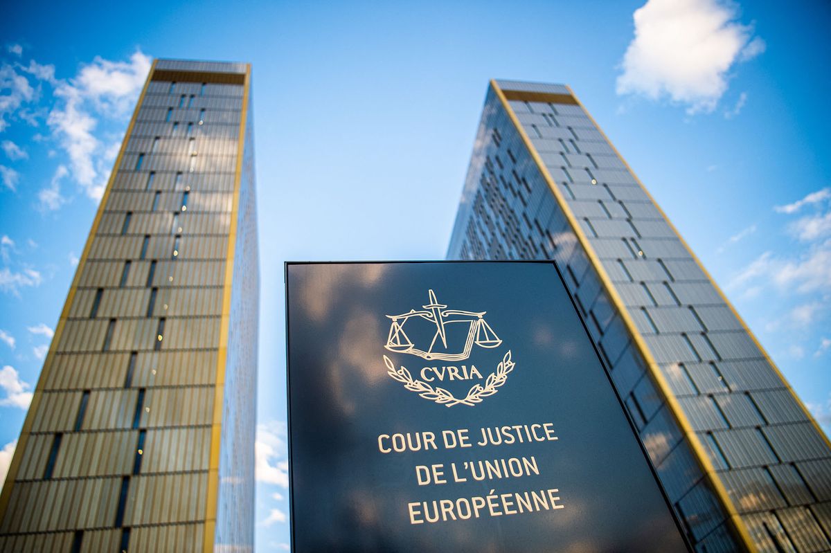 15 June 2019, Luxembourg, Luxemburg: The picture shows a sign in front of the office towers of the European Court of Justice with the inscription "Cour de Justice de l'union EuropÈene" in the Europaviertel on the Kirchberg. Photo: Arne Immanuel B‰nsch/dpa (Photo by Arne Immanuel B‰nsch / DPA / dpa Picture-Alliance via AFP)