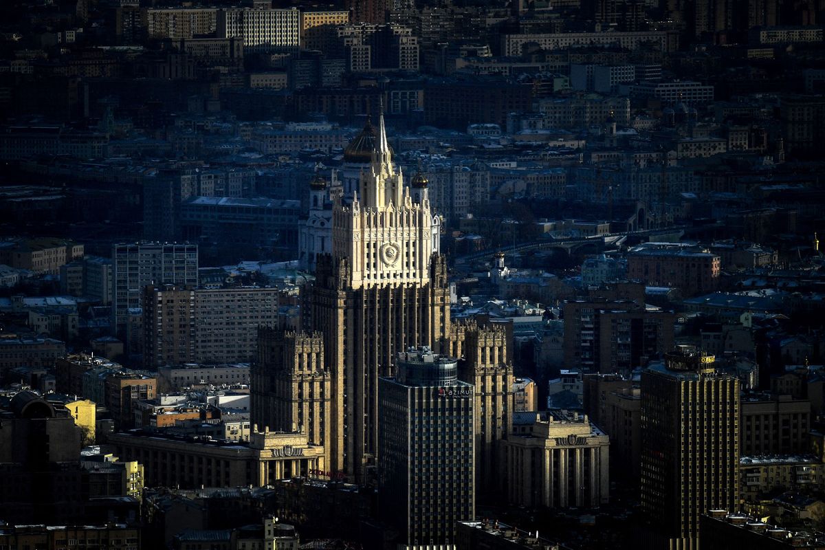 An aerial view shows the Russian Foreign Ministry headquarters and downtown Moscow on November 26, 2018. (Photo by Kirill KUDRYAVTSEV / AFP)
