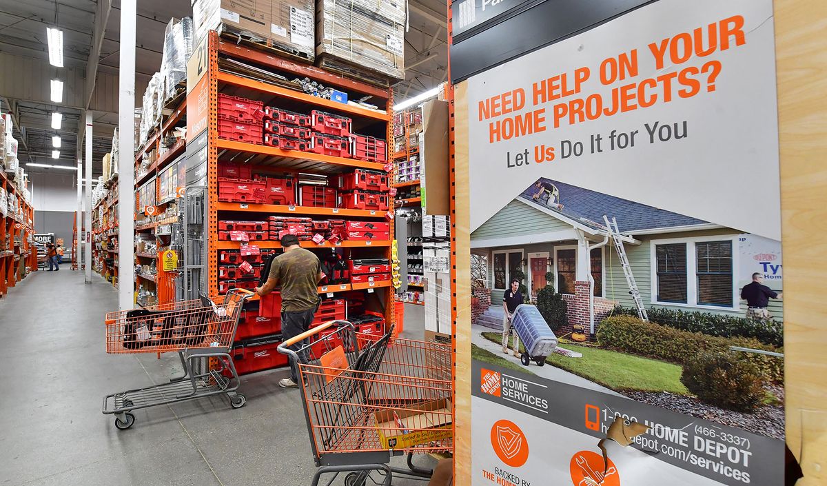 A man shops for supplies at a Home Depot store in Alhambra, California on May 4, 2022. - The US central bank announced its biggest interest rate hike in over twenty years as it deals with fast rising home, gas and food prices in the US economy. (Photo by Frederic J. BROWN / AFP)