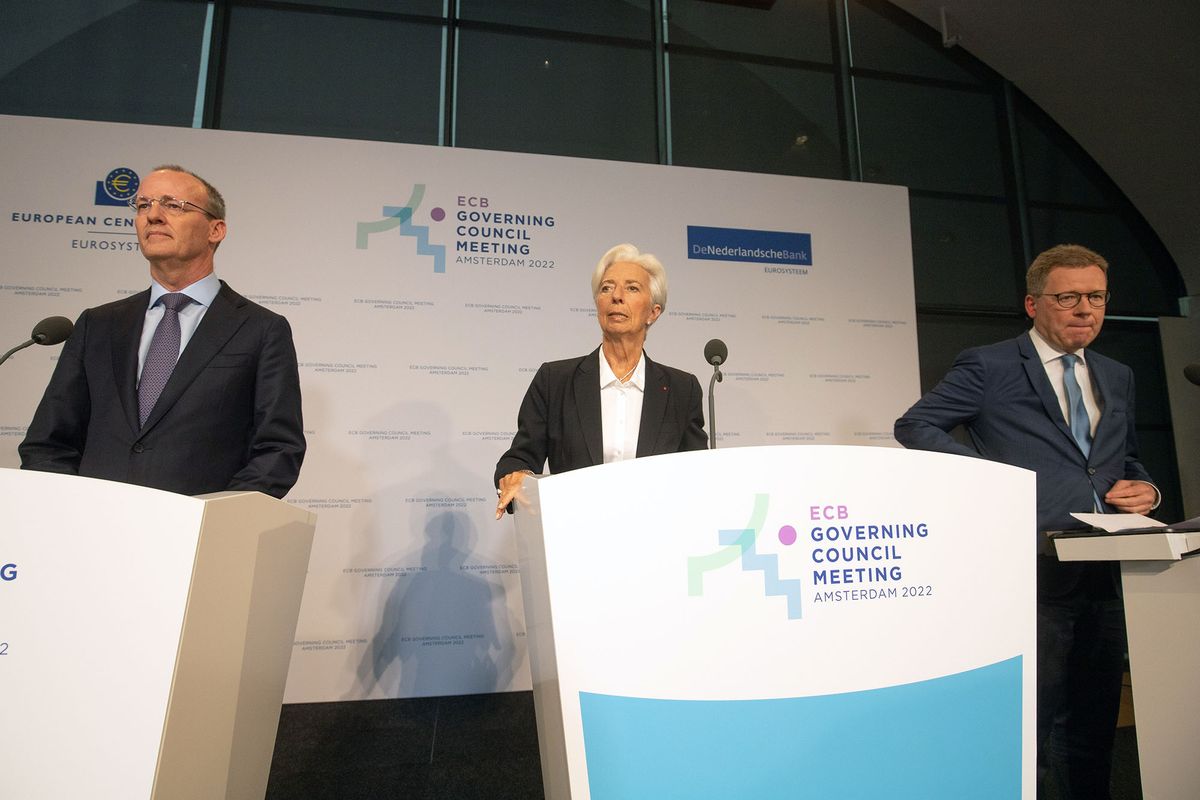 1241196754 Christine Lagarde, president of the European Central Bank (ECB), center, and Klaas Knot, president of De Nederlandsche Bank NV, left, during a news conference in Amsterdam, Netherlands, on Thursday, June 9, 2022, 2022. Lagarde and her colleagues are faced with record inflation running at four times their 2% target, and new forecasts from the central bank will probably confirm this spike won't fade quickly. Photographer: Peter Boer/Bloomberg via Getty Images