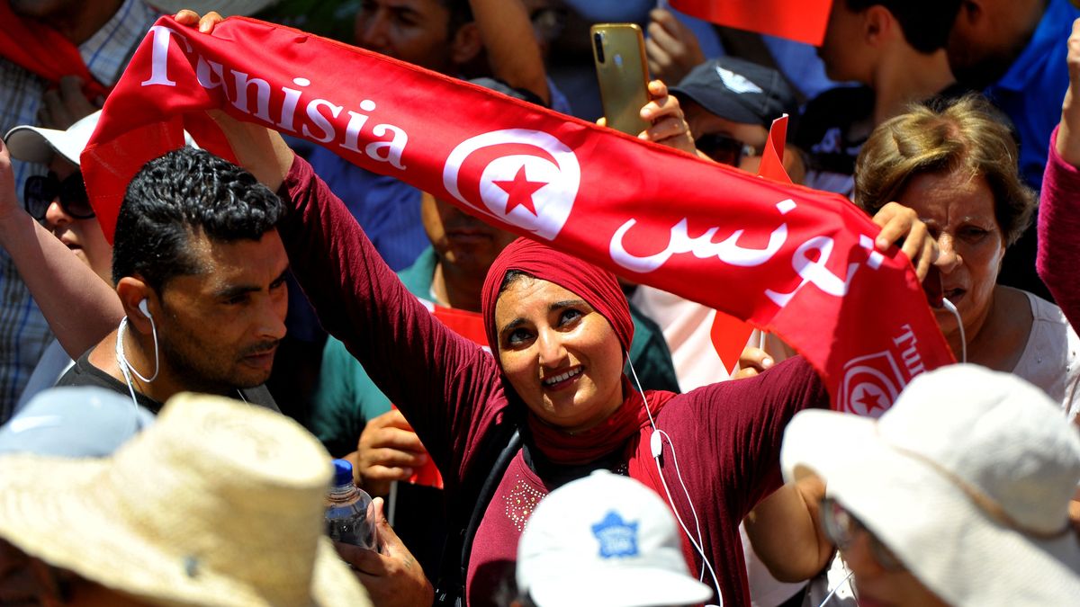 Thousands Of Tunisians Are Against The Holding Of The Saied Referendum