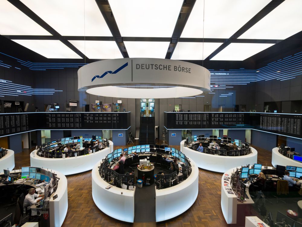 Frankfurt,Stock,Exchange,,Floor,Trading.,Frankfurt,Am,Main,,Hesse,,Germany,