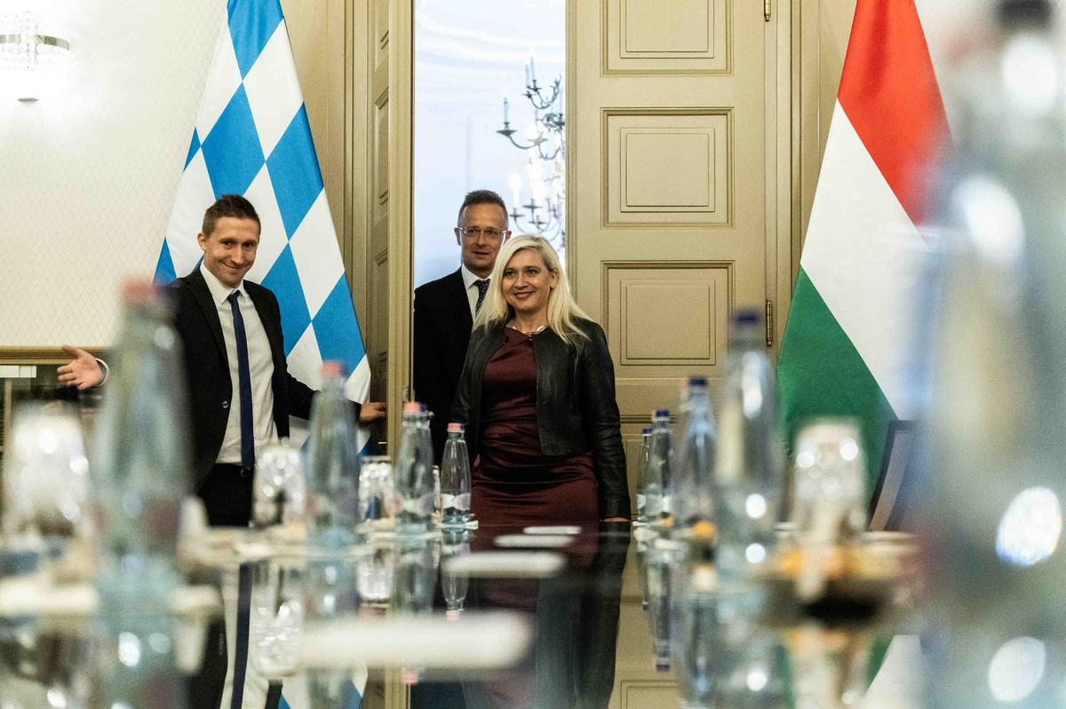 Bajor barátaink Budapesten: Melanie Huml, bajor európai és nemzetközi ügyekért felelős miniszter. Szijjártó Péter külügyminiszter