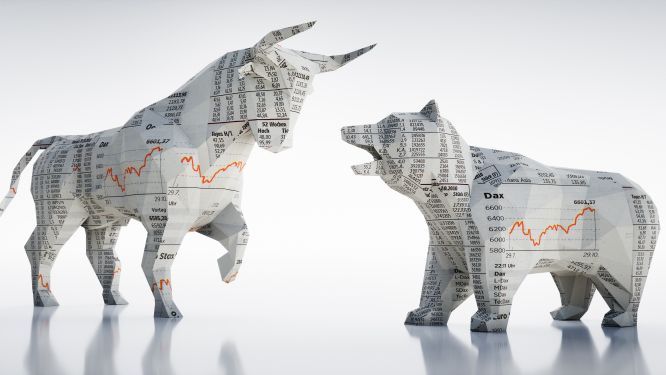 Origami,Style,Bull,And,Bear,-,3d,Illustration