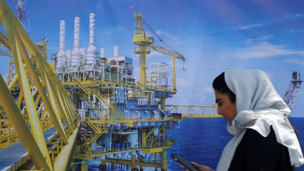 Kiszoríthatják az oroszok az irániakat a kínai olajpiacról 