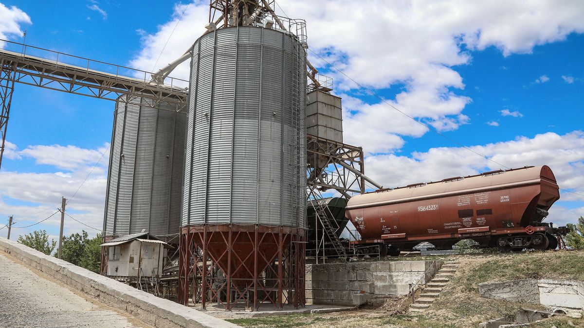 ODESA REGION, UKRAINE - JUNE 22, 2022 - Grain silos are pictured in Odesa Region, southern Ukraine. This photo cannot be distributed in the Russian Federation. NO USE RUSSIA. NO USE BELARUS. (Photo by Nina Liashonok / NurPhoto / NurPhoto via AFP)