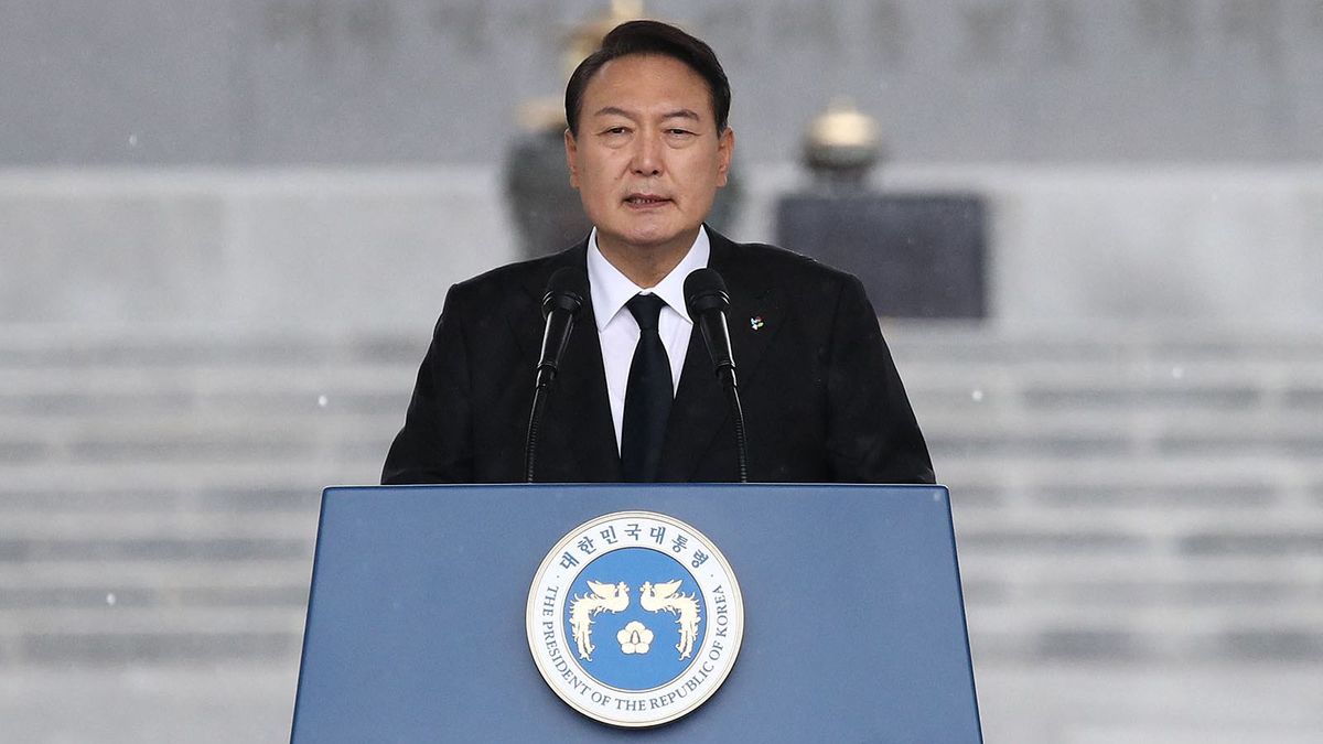 South Korean President Yoon Suk-yeol speaks during a ceremony marking South Korea's Memorial Day at the National cemetery in Seoul on June 6, 2022. (Photo by Chung Sung-Jun / POOL / AFP)