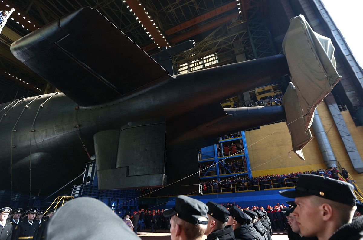 5857289 23.04.2019 Russian sailors stand at attention taking part in the ceremony of the Belgorod nuclear submarine launch, in Severodvynsk, Russia. Igor Ageyenko / Sputnik (Photo by Igor Ageyenko / Sputnik / Sputnik via AFP)