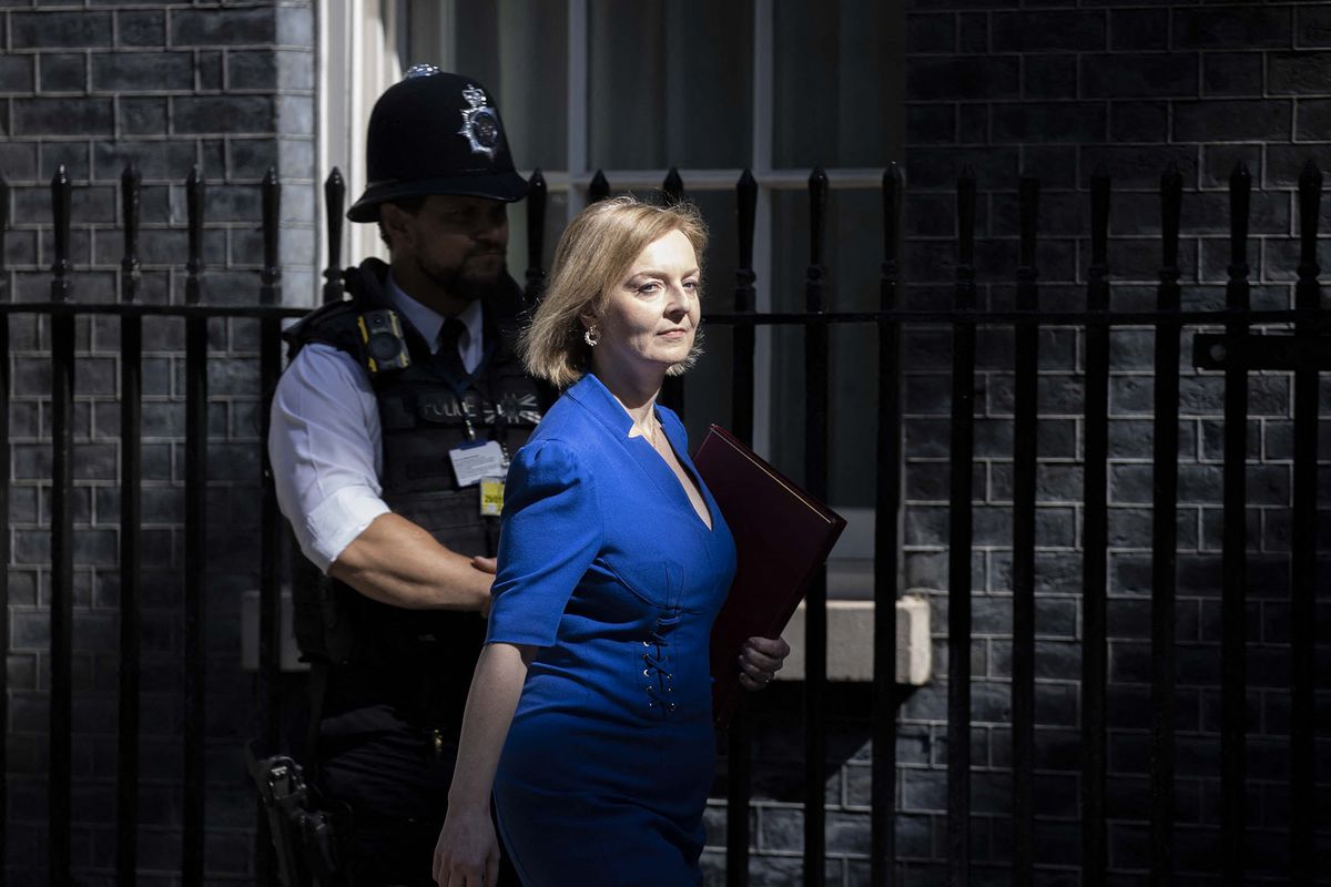 LONDON, UNITED KINGDOM - JUNE 07: Liz Truss, the Secretary of State for Foreign, Commonwealth and Development Affairs, arrives in Downing Street to attend the weekly cabinet meeting in London, United Kingdom on June 07, 2022. Rasid Necati Aslim / Anadolu Agency (Photo by Rasid Necati Aslim / ANADOLU AGENCY / Anadolu Agency via AFP)