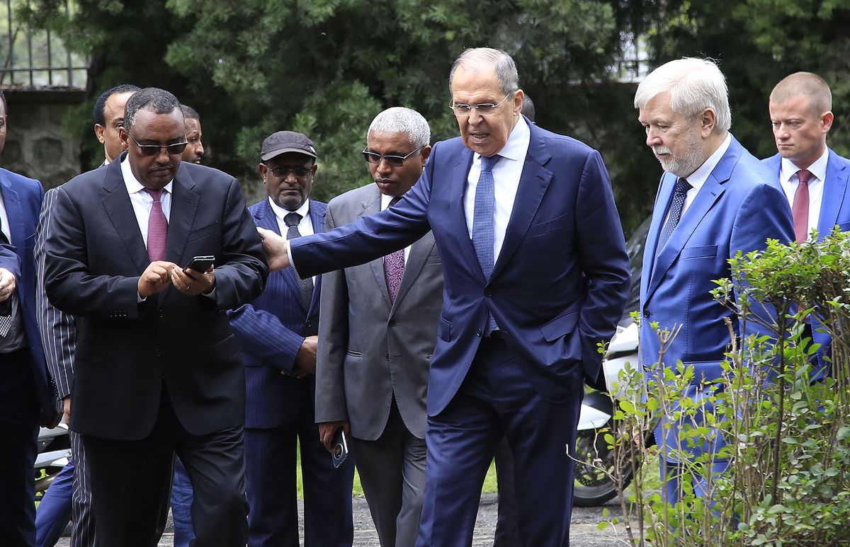 ADDIS ABABA, ETHIOPIA - JULY 27: Russian Foreign Minister Sergey Lavrov (2nd R) meets Minister of Foreign Affairs of Ethiopia Demeke Mekonnen (L) at Russian Embassy in Addis Ababa, Ethiopia on July 27, 2022. Minasse Wondimu Hailu / Anadolu Agency (Photo by Minasse Wondimu Hailu / ANADOLU AGENCY / Anadolu Agency via AFP)