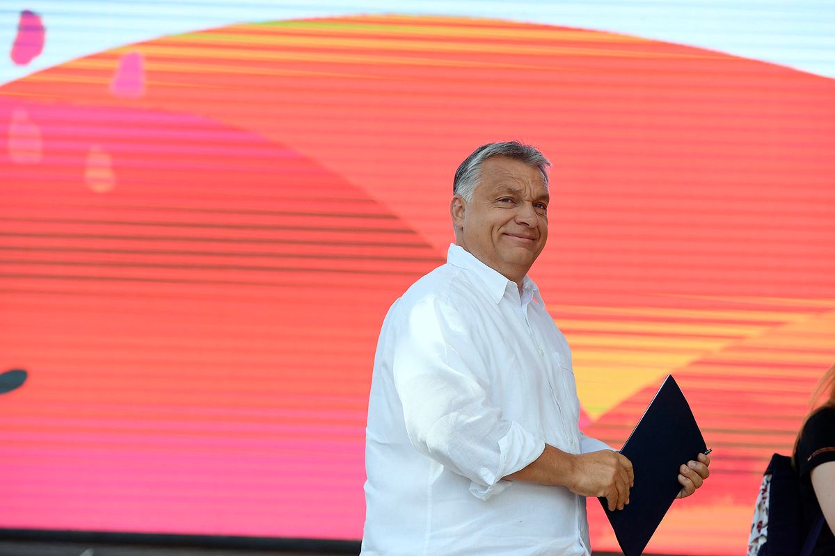 Tusnádfürdő, 2019. július 27.Orbán Viktor miniszterelnök előadása előtt a 30. Bálványosi Nyári Szabadegyetem és Diáktáborban (Tusványos) az erdélyi Tusnádfürdőn 2019. július 27-én.MTI/Koszticsák Szilárd