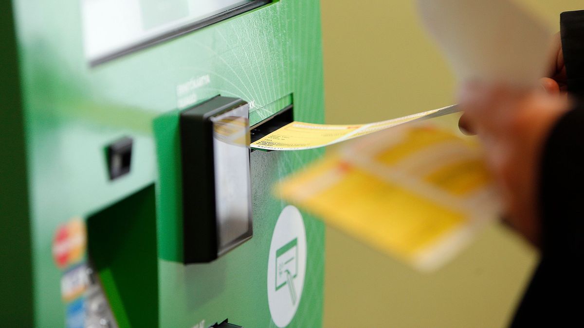 Egy korszak vége: búcsút mondhatunk a sárga csekkeknek, hamarosan az utolsó befizetés is megtörténik — ez jön helyette 