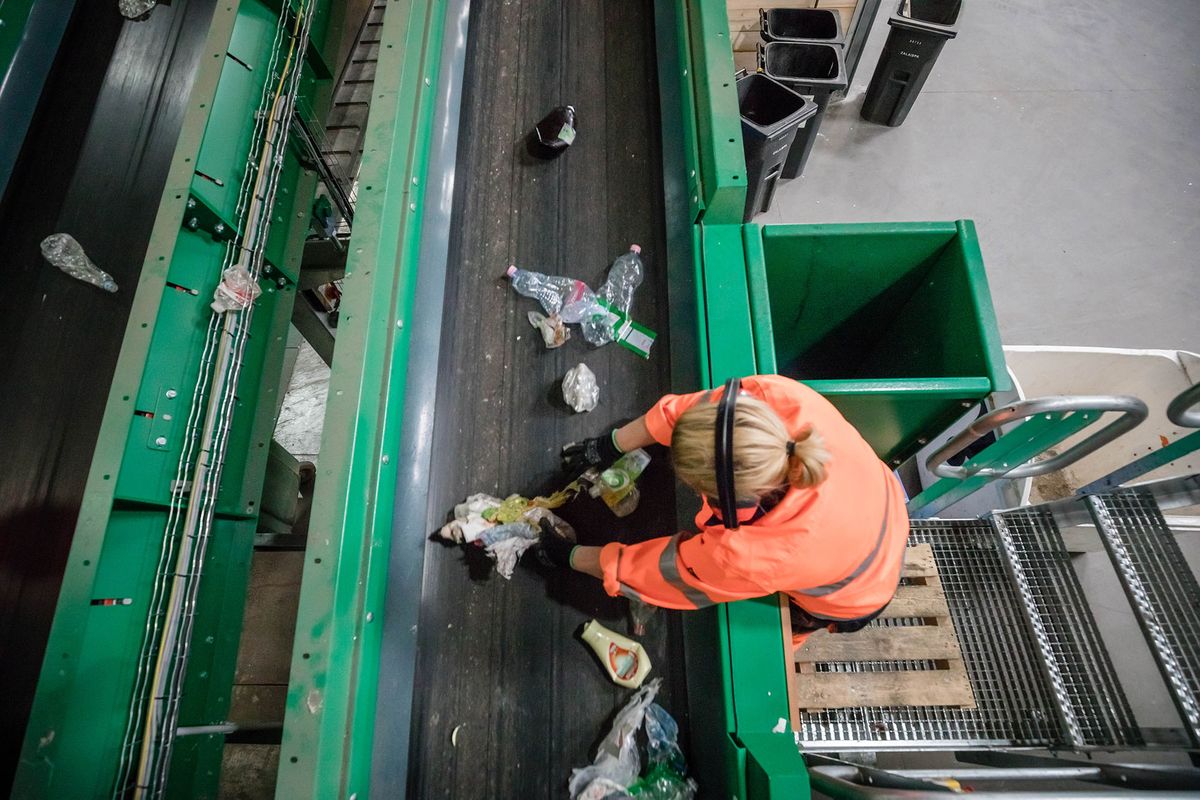 20211013  Zalaegerszeg A búslakpusztai hulladékválogató üzemben mintegy kétmilliárd forint értékben valósult meg fejlesztés, amit sajtóbejárás keretében mutattak be Fotó: Katona Tibor KTZalai Hírlap