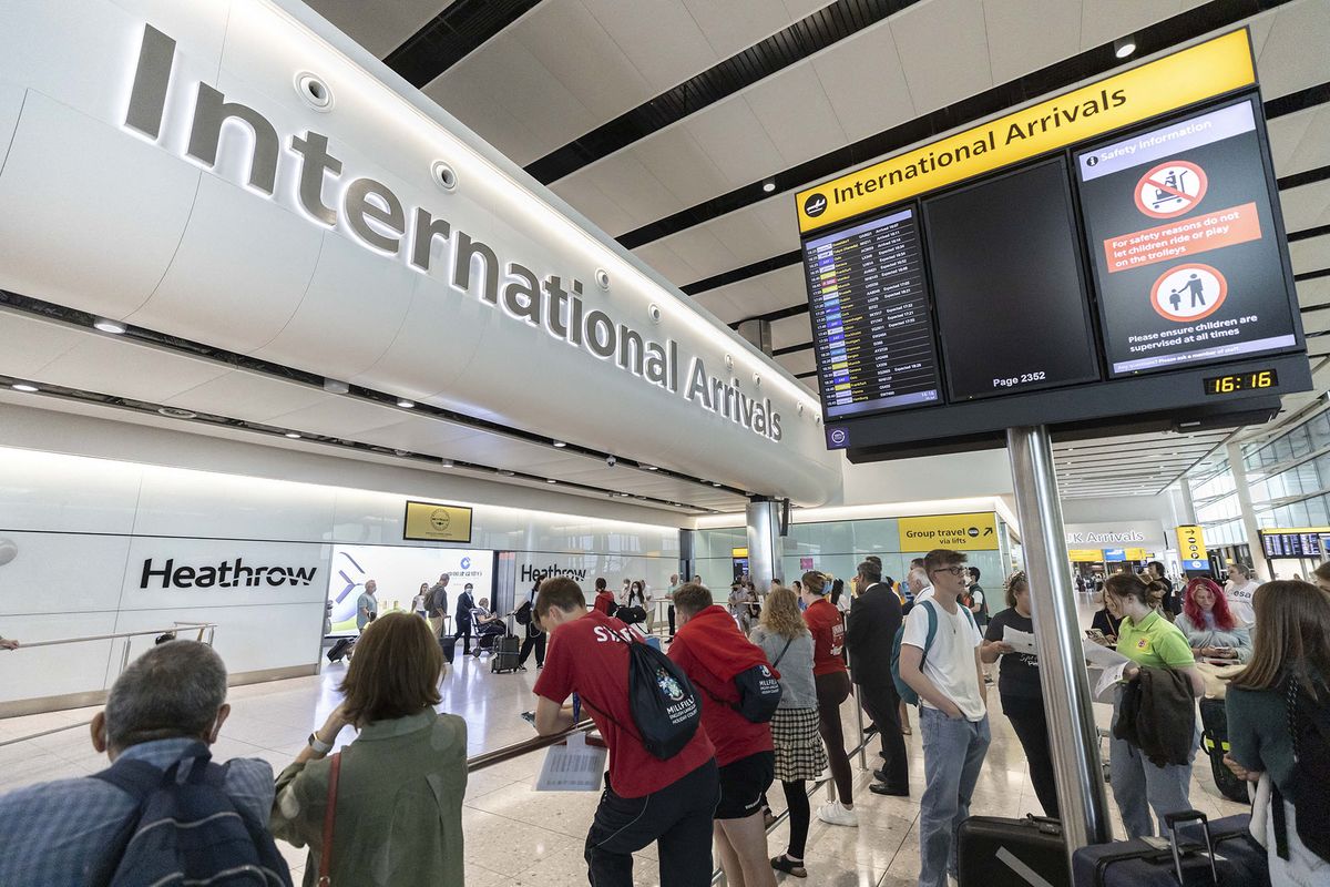 LONDON, UNITED KINGDOM - JULY 24: An interior view of Heathrow Airport as the holidaymakers face with an international travel chaos across Europe due to chronic staff shortages in London, United Kingdom on July 24, 2022. Heathrow Airport could not respond to the high number of passengers after the removal of Covid-19 measures. Rasid Necati Aslim / Anadolu Agency (Photo by Rasid Necati Aslim / ANADOLU AGENCY / Anadolu Agency via AFP)