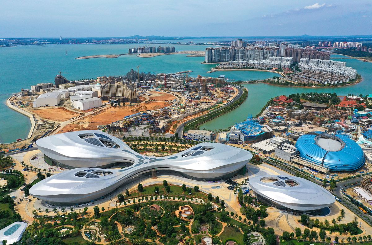 After 8 years construction, Ocean Flower Island, the artificial archipelago off the north coast of Danzhou in Hainan is to open as scheduled. Ocean Flower Island, or Sea Flower Island, is an under-construction, artificial archipelago located off the north coast of Danzhou, Hainan, China, west of the Yangpu Peninsula. The project, being built by the Evergrande Group, will consist of three independent islets with a total area of 381 hectares (940 acres). The project has received an investment of 160 billion RMB (US$24 billion) and is scheduled for completion in 2020. (Photo by Stringer / Imaginechina via AFP)