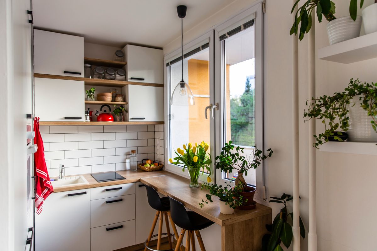 White,Tiny,Kitchen,With,Wooden,And,Red,Components,,Tiny,House,