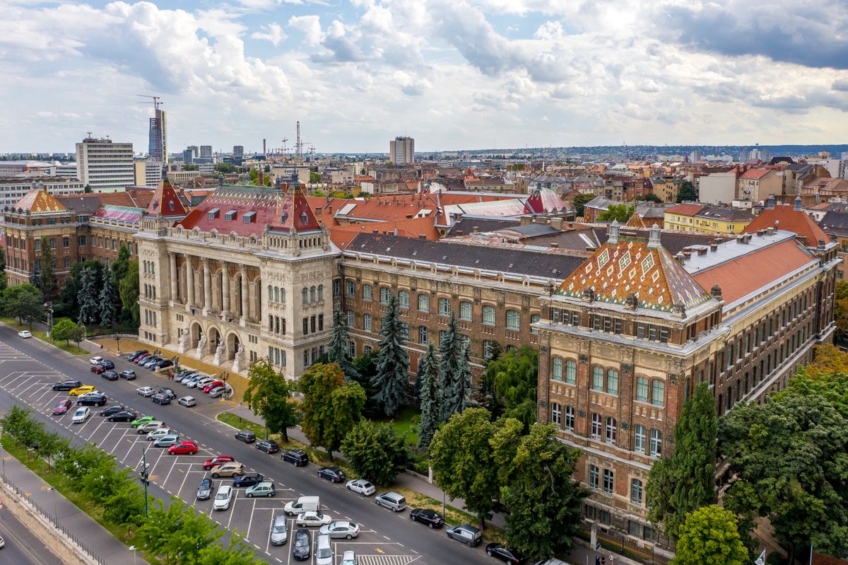 Hungary,-,University,Of,Technology,And,Economics,Of,Budapest,From