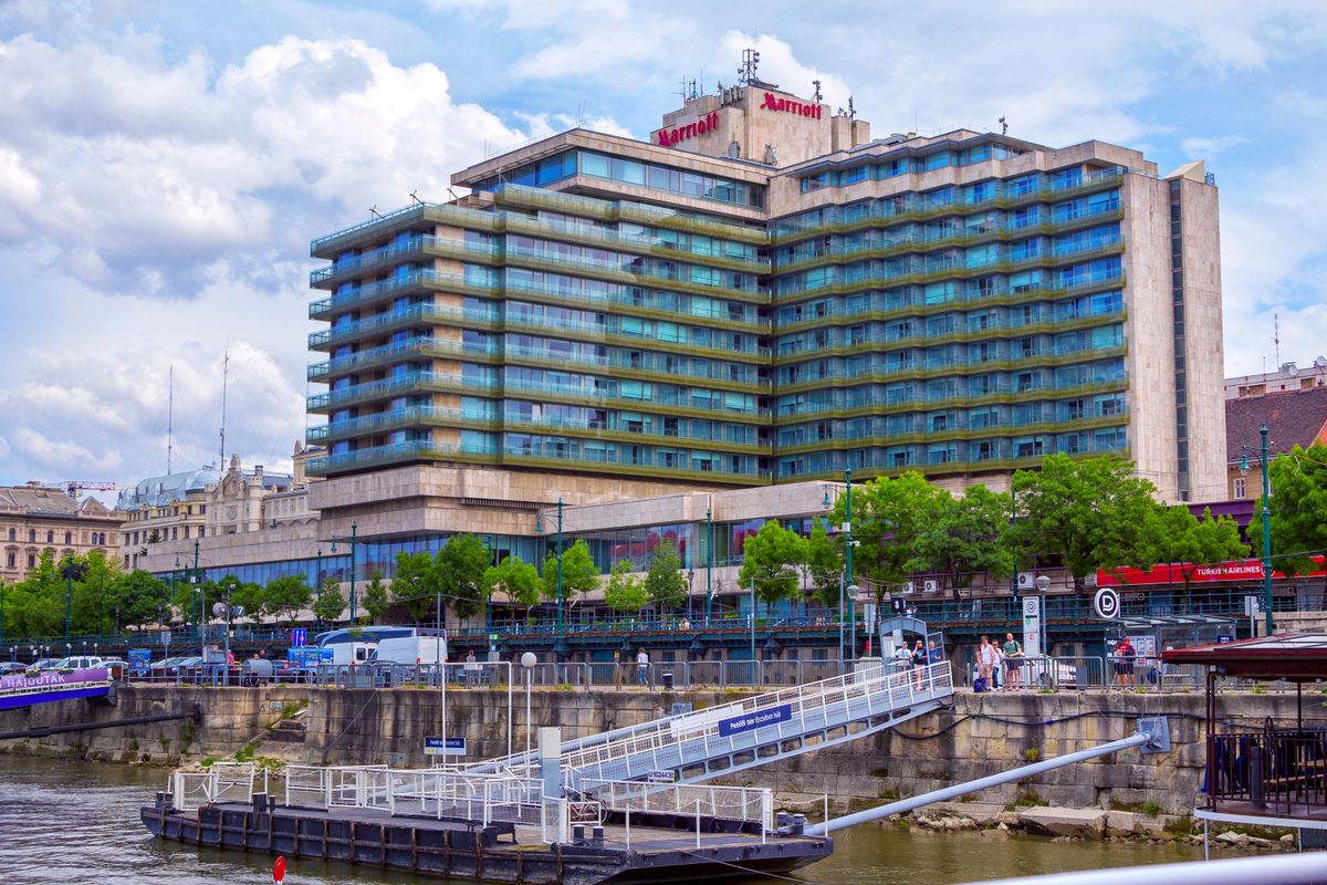 Budapest/hungary-,May,8,,2018:,View,Of,Marriott,Hotel,Building,Facade