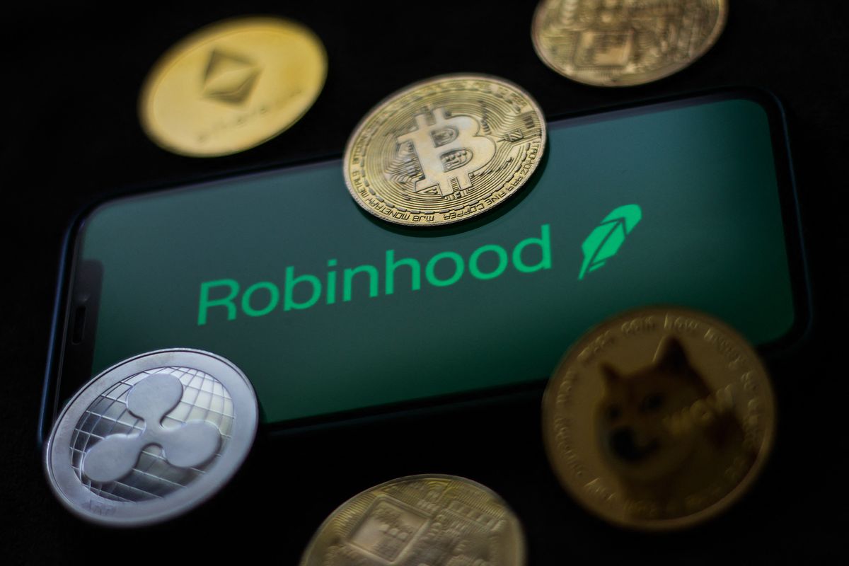 Robinhood And Cryptocurrencies Photo Illustrations