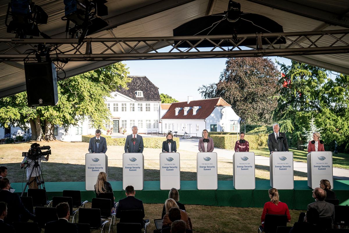 (L-R) Poland's Prime Minister Mateusz Morawiecki, Latvian Prime Minister Krisjanis Karins, Estonian Prime Minister Kaja Kallas, Danish Prime Minister Mette Frederiksen, Finland's Prime Minister Sanna Marin, Lithuanian President Gitanas Nauseda and EU Commission President Ursula von der Leyen address a press conference after the Baltic Sea Energy Security Summit in Kongens Lyngby, outside of Copenhagen, Denmark on August 30, 2022. - The summit aims to strengthen regional cooperation to increase the energy security of the area in the context of the Russian aggression against Ukraine. (Photo by Mads Claus Rasmussen / Ritzau Scanpix / AFP) / Denmark OUT