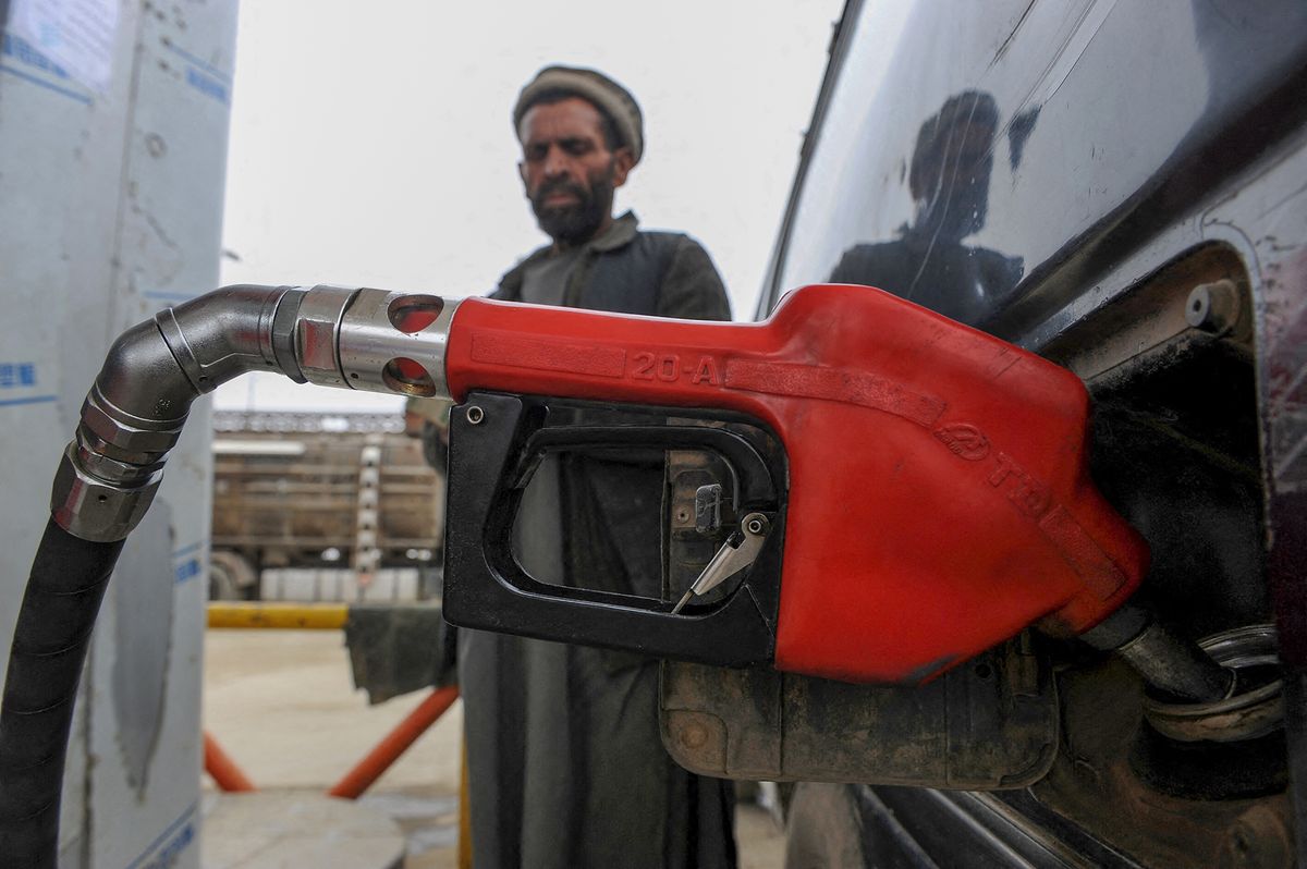 tálib tankol Afganisztánban