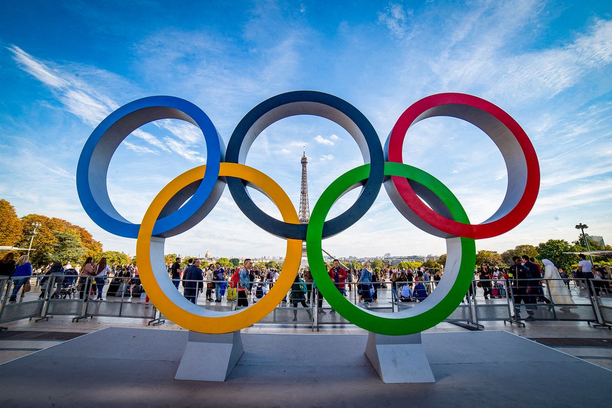 Anneaux olympiques au Trocadéro