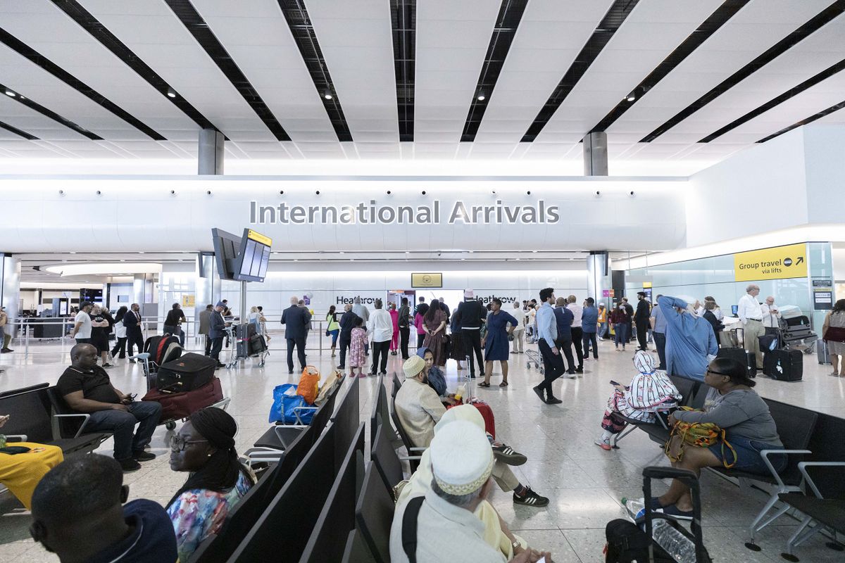 LONDON, UNITED KINGDOM - JULY 28: An interior view of Heathrow Airport as the holidaymakers face with an international travel chaos across Europe due to chronic staff shortages in London, United Kingdom on July 28, 2022. Heathrow Airport could not respond to the high number of passengers after the removal of Covid-19 measures. Rasid Necati Aslim / Anadolu Agency (Photo by  / ANADOLU AGENCY / Anadolu Agency via AFP)
