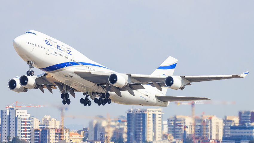 Izrael környezetvédelmi aggályok miatt betiltja a négy hajtóműves repülőgépeket