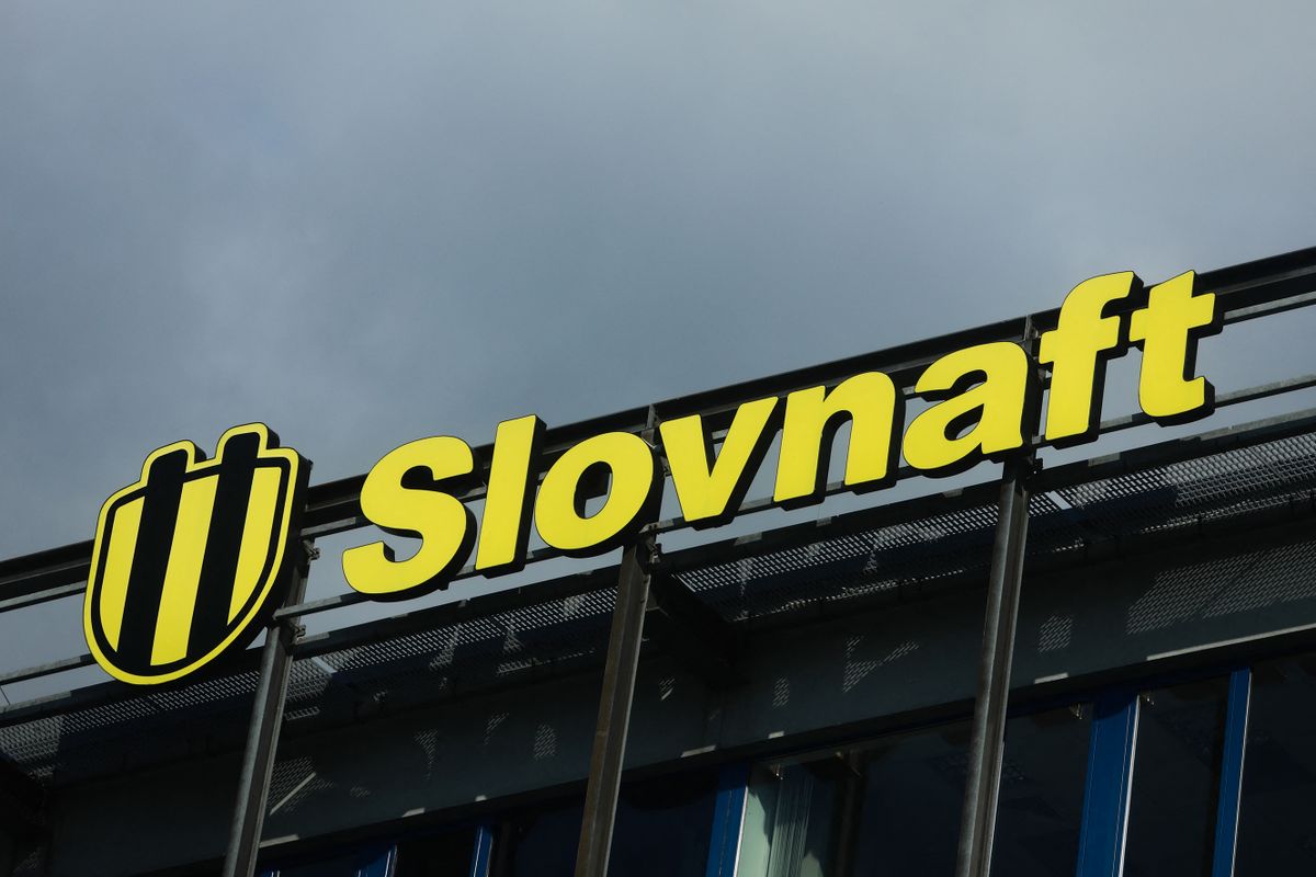 Slovnaft logo 