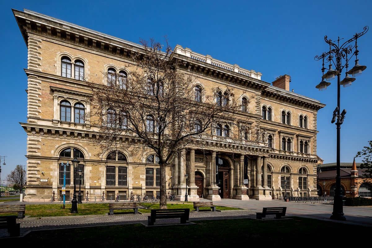 Budapesti Corvinus Egyetem, E épület