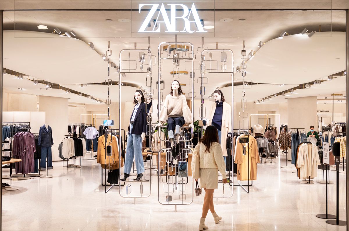 Spanish multinational clothing design retail company by, HONG KONG, CHINA - 2020/10/08: Spanish multinational clothing design retail company by Inditex, Zara store seen in Hong Kong. (Photo by Budrul Chukrut/SOPA Images/LightRocket via Getty Images)