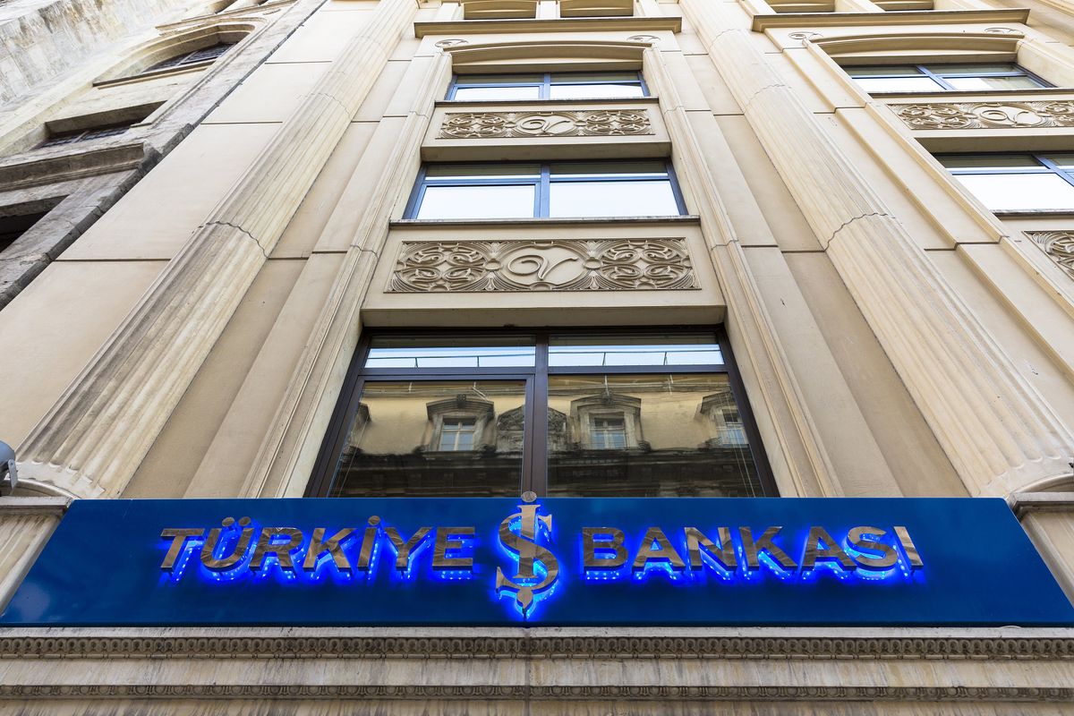 Turkish Bank, Turkiy Bankasi, in Istanbul, Turkey, TURKEY - APRIL 03: Turkish bank, Turkiye Bankasi, in Istanbul, Republic of Turkey (Photo by Tim Graham/Getty Images)
