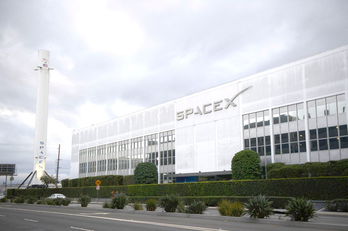 A Falcon 9 rocket is displayed outside the Space Exploration Technologies Corp. (SpaceX) headquarters on January 28, 2021 in Hawthorne, California. (Photo by Patrick T. FALLON / AFP) US-SPACE-SPACEX-AEROSPACE
