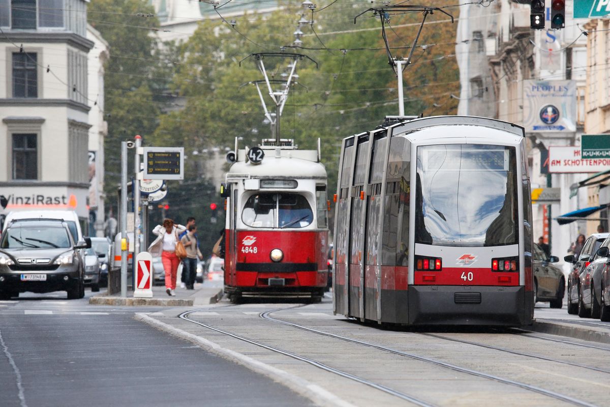 The tramway in Vienna. Austria. (Photo by Fred de Noyelle / Photononstop / Photononstop via AFP) Bécs, villamos