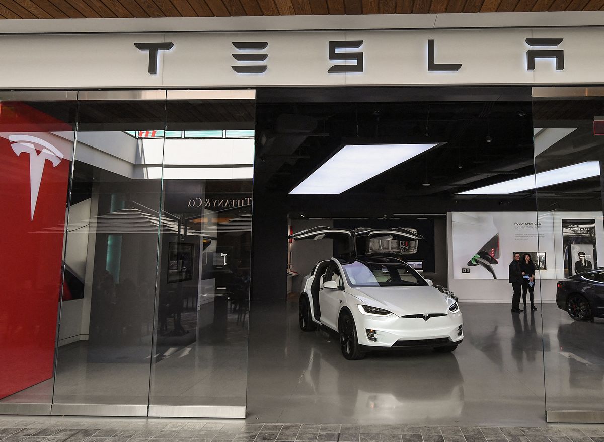 Tesla sets March 14  'Model Y' unveiling