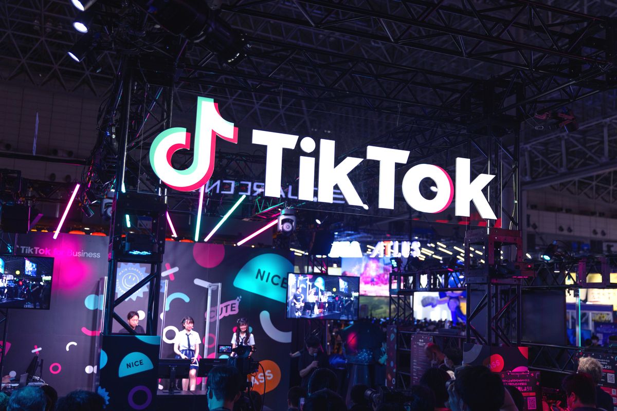TikTok booth seen at Tokyo Game Show 2022 CHIBA, JAPAN - 2022/09/17: TikTok booth seen at Tokyo Game Show 2022. After a two years break forced by the Covid-19 pandemic, the Tokyo Game Show returned to Makuhari Messe in Chiba, Japan. (Photo by Stanislav Kogiku/SOPA Images/LightRocket via Getty Images)