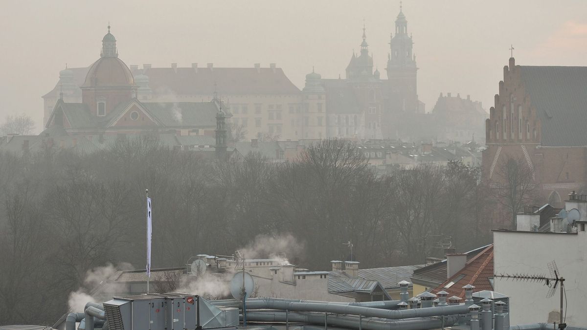 SMOG Attacks Krakow