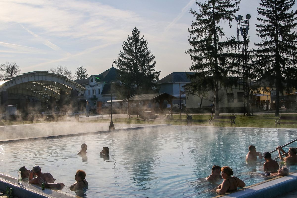 Bogacs Thermal Pools in Hungary, People enjoying thermal pools bath are seen in Bogacs, hungary on 30 March 2019 The thermal water of Bogacs effectively promotes healing of rheumatic, articular, musculoskeletal diseases, gynecological,prostate,-gallbladder, liver diseases and gastritis problems. The exhalation of hydrogen carbonate is useful for all types of bronchitis.It is also beneficial for several types of skin diseases (Photo by Michal Fludra/NurPhoto) (Photo by Michal Fludra / NurPhoto / NurPhoto via AFP)