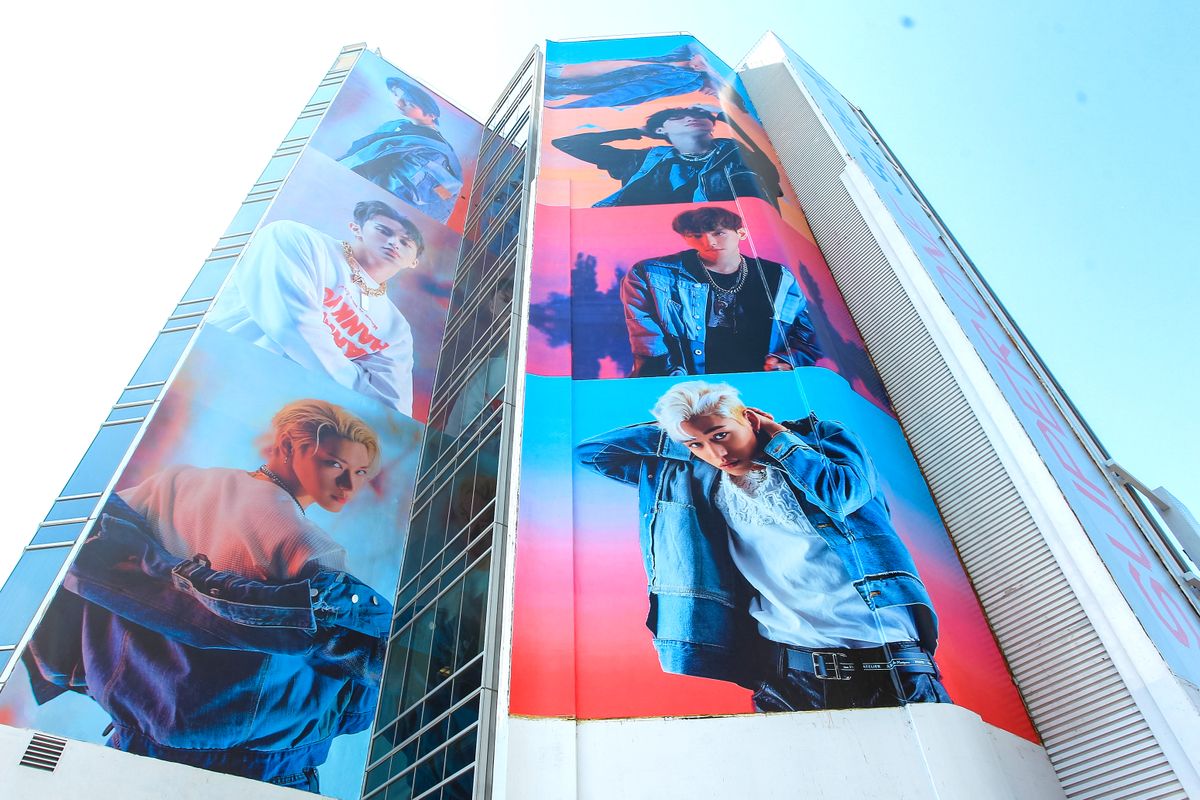 Los Angeles Exteriors And Landmarks - 2020 LOS ANGELES, CA - SEPTEMBER 28: General view of the music band 'BTS' billboard on September 28, 2020 in Los Angeles, California.  (Photo by fupp/Bauer-Griffin/GC Images)