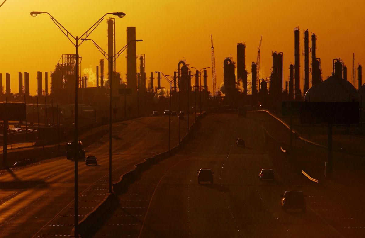 HOUSTON - APRIL 27:  General view of an oil refinery on April 27, 2003 in Houston, Texas.