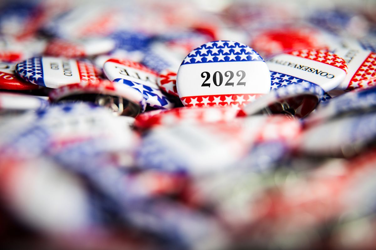 Election Vote Button 2022, Closeup of election vote button with text that says 2022, egyesült államok, választások