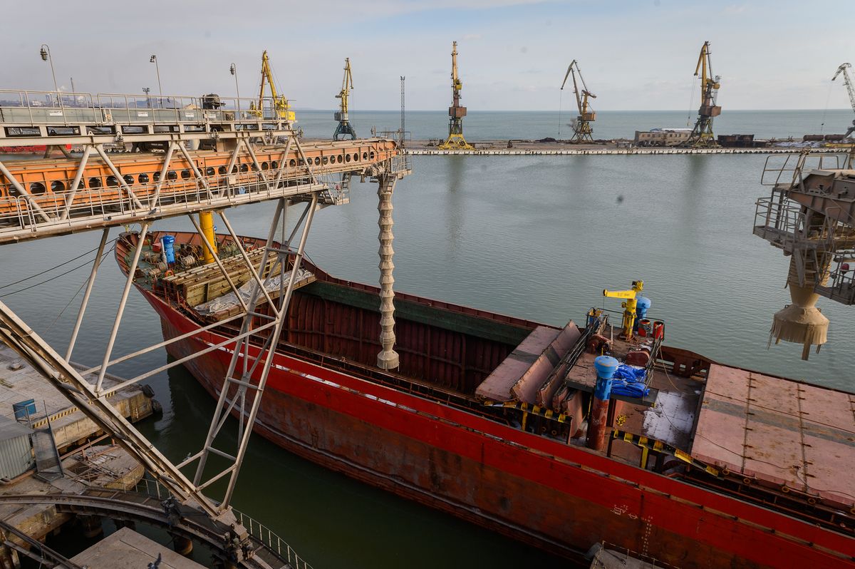 Operations at the UkrTransAgro LLC Grain Terminal and the Azov Ship-Repair Factory at the Port of Mariupol