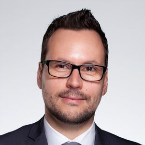 Tóásó Bálint, a KPMG Legal Tóásó Ügyvédi Iroda partnere, Márkus Fanni, a KPMG Legal Tóásó Ügyvédi Iroda DSA-szakértője