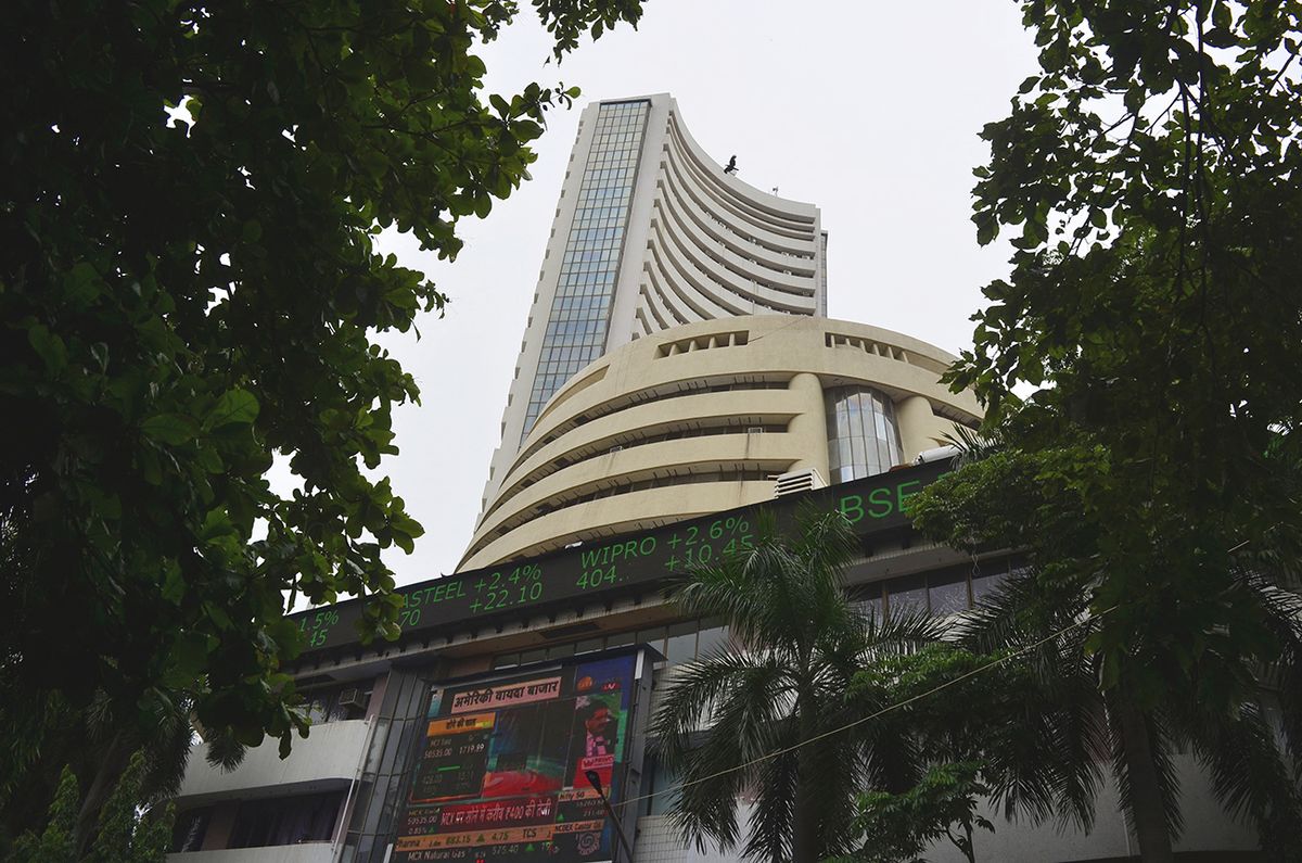 India-Economy, Bombay Stock Exchange (BSE) building is seen in Mumbai, India, 18 July, 2022. The S&amp;P BSE Sensex jumped 760 points to end at 54,521 level while the Nifty closed at 16,279, up 229 points. The frontline indices climbed on the back of gains in Infosys, ICICI Bank, Kotak Bank, TCS, Axis Bank, L&amp;T, SBI, and Reliance Industries according to an Indian media report.  (Photo by Indranil Aditya/NurPhoto) (Photo by Indranil Aditya / NurPhoto / NurPhoto via AFP)