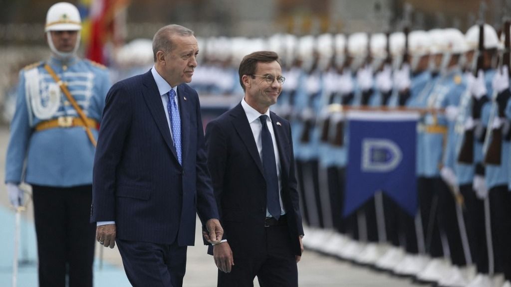 Turkish President Erdogan meets Swedish PM Ulf Kristersson
